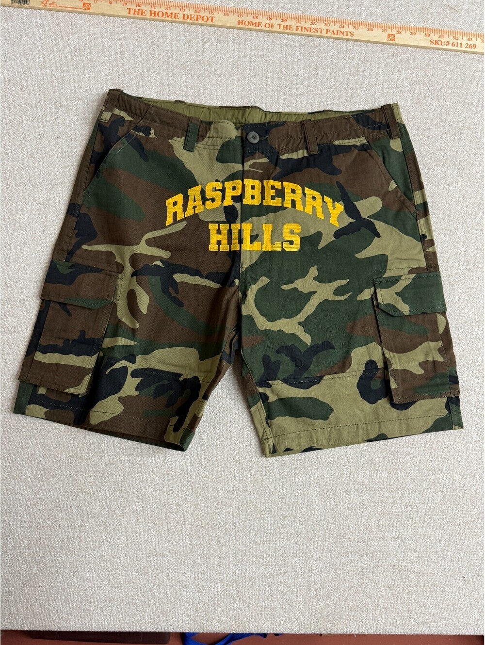Raspberry Hills Woodland Camo Cargo Shorts Mens Size XL Extra Large Camouflage